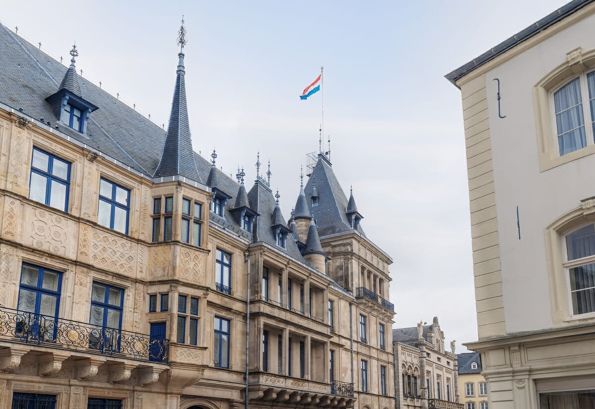 Lucembursko pomáhá čínským investorům