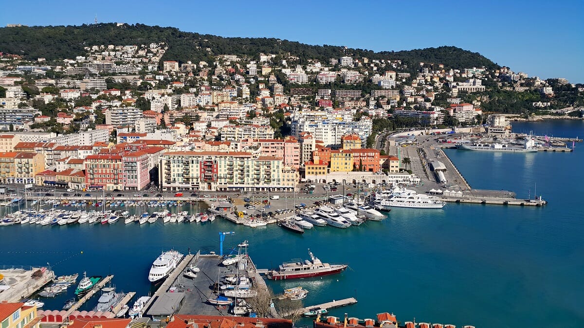 Foreign entrepreneurs in French Riviera in the Provence-Alpes-Côte d'Azur region