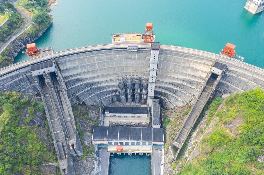 wind and solar power and hydroelectric