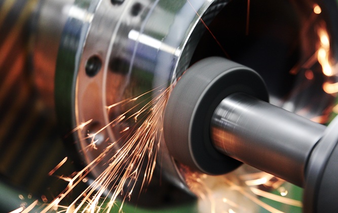 How a Luxembourg Commercial Company Helps Cut Export Costs for Machinery Firms